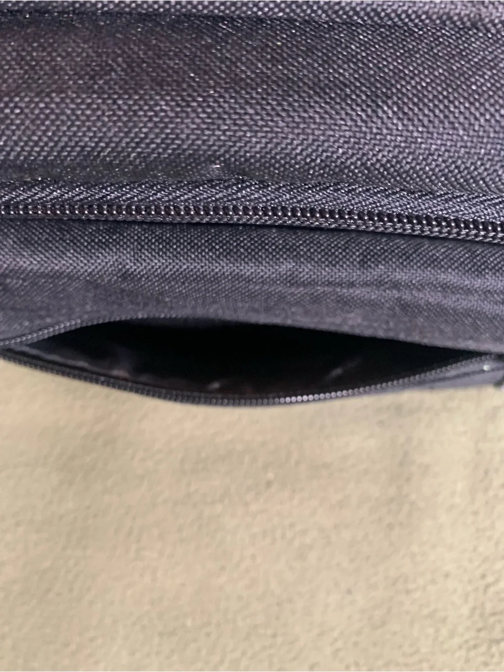 New Samsonite black padded camera/camcorder bag. Approx 9.5” x 6.5” x 4”